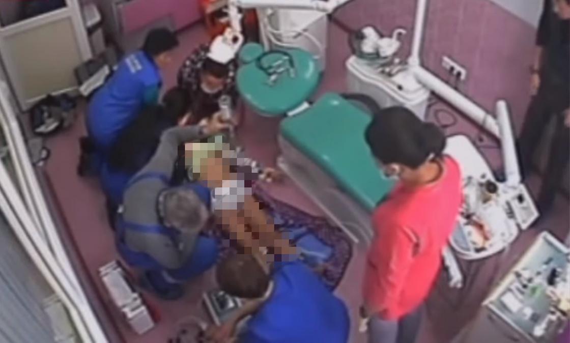 Девочка умерла в стоматологии Караганды: отец ребенка 4 года пытается наказать врача