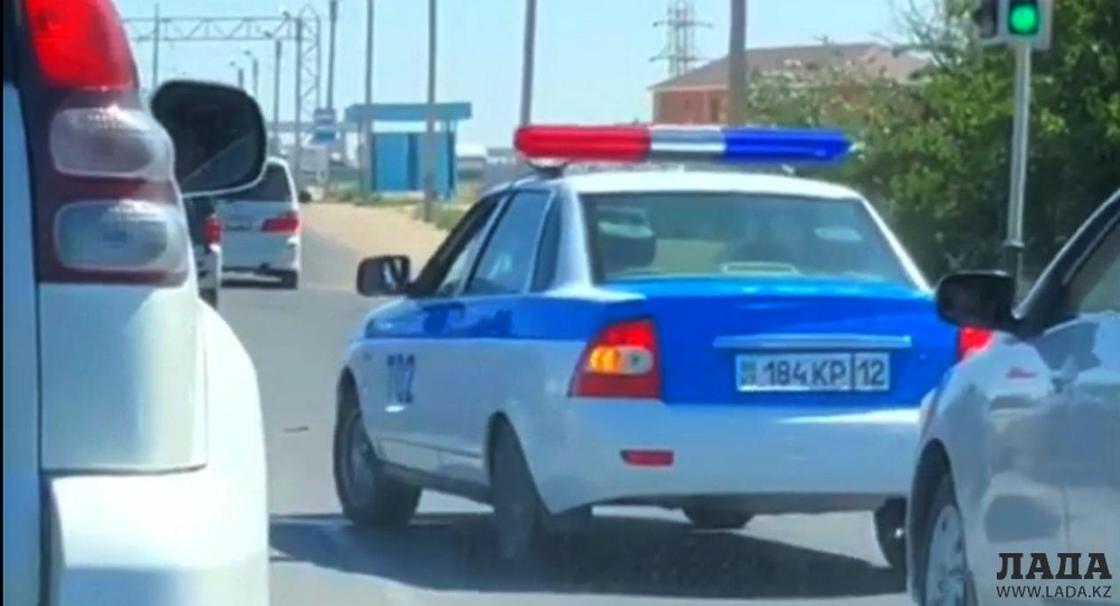 Полицейского оштрафовали в Актау