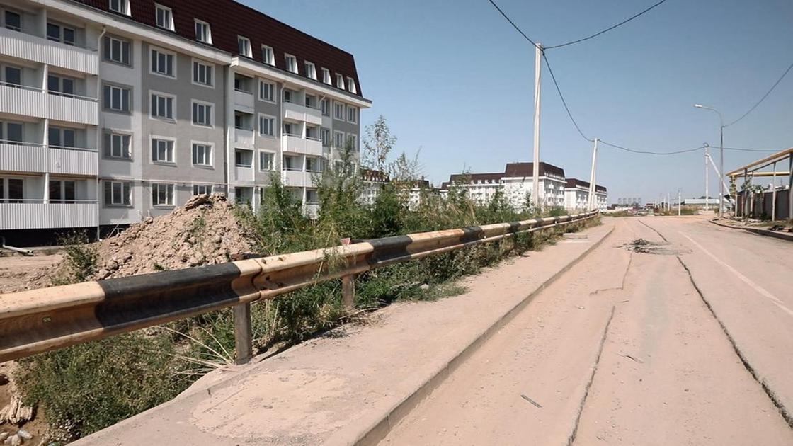 "Далеко и никаких удобств": что из себя представляет район с арендным жильем для молодежи в Алматы (фото)