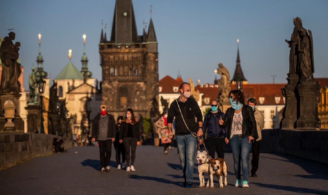 Коронавирус: суд в Чехии объявил карантинные меры правительства незаконными