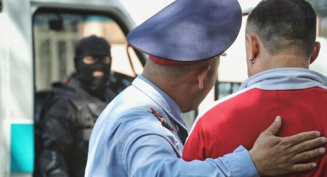 Звавшего в сторону лога девочку подозрительный мужчина задержан в Алматы