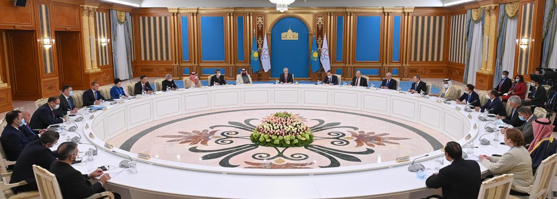 Токаев встретился с главами делегаций, участвующих в работе заседания СМИД СВМДА