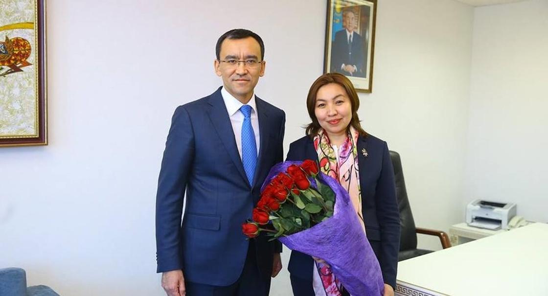 Маулен Ашимбаев представил нового руководителя телеканала Astana TV