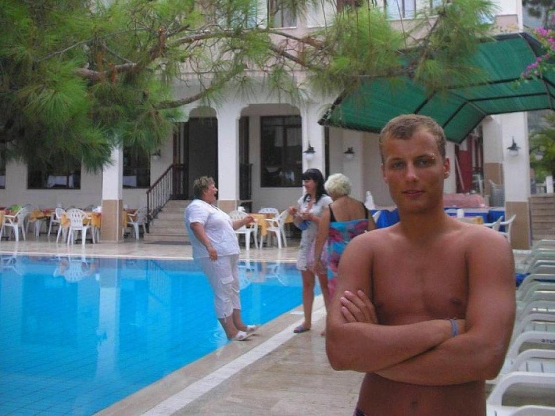 16 кадров, сделанных за секунду до неизбежного 16 кадров, сделанных за секунду до неизбежного
