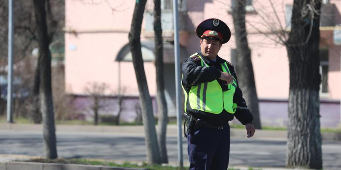 Атырау облысы мен Атырау полициясының басшылығы даулы видеодан кейін жазаланды