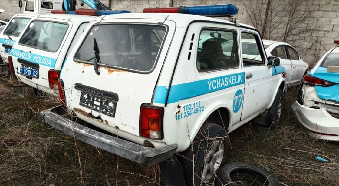 Полиция көлігі