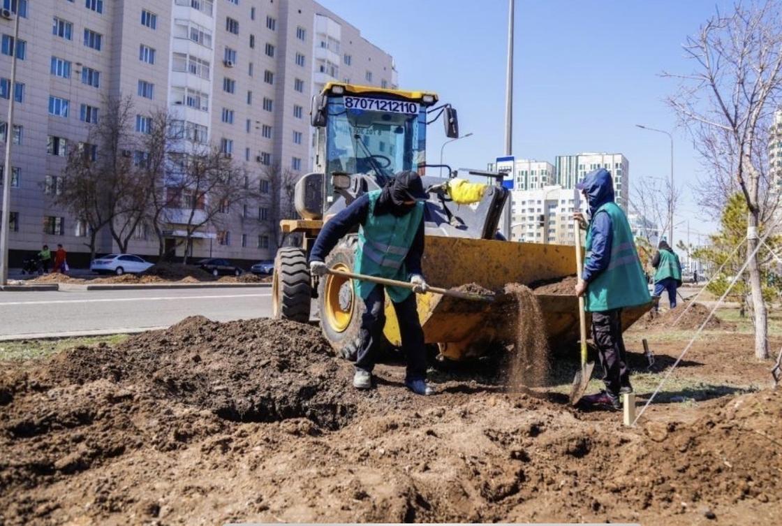 Участники субботника в Астане