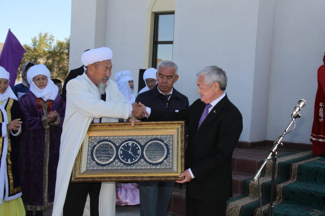 В селе Онды открылась новая мечеть