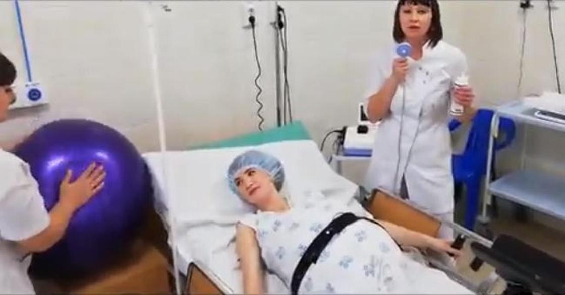 «В этой матке ты был господин»: акушерки сняли пародию на Бузову «В этой матке ты был господин»: акушерки сняли пародию на Бузову