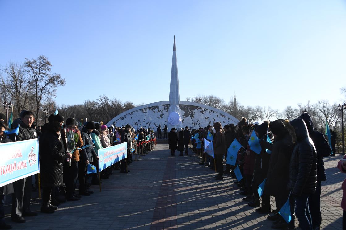 В честь 375 - летия великой Орбулакской битвы в Алматинской области открыли мемориал «Ұлы жебе»