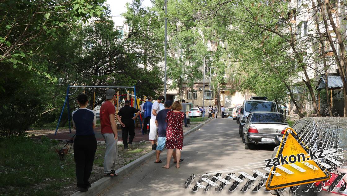 Ребенок на самокате погиб под колесами авто в Алматы (фото)