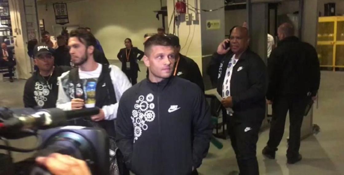 Сергей Деревянченко прибыл на арену Madison Square Garden на бой с Головкиным (видео) Сергей Деревянченко прибыл на арену Madison Square Garden на бой с Головкиным (видео)