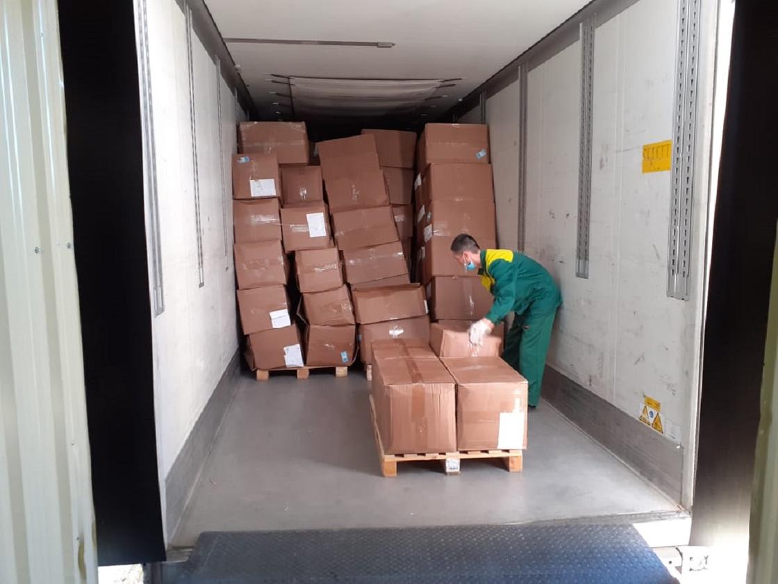 Гуманитарную помощь из Узбекистана доставили в Казахстан