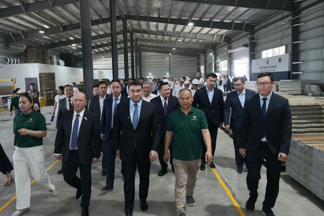 Завод по производству ламината