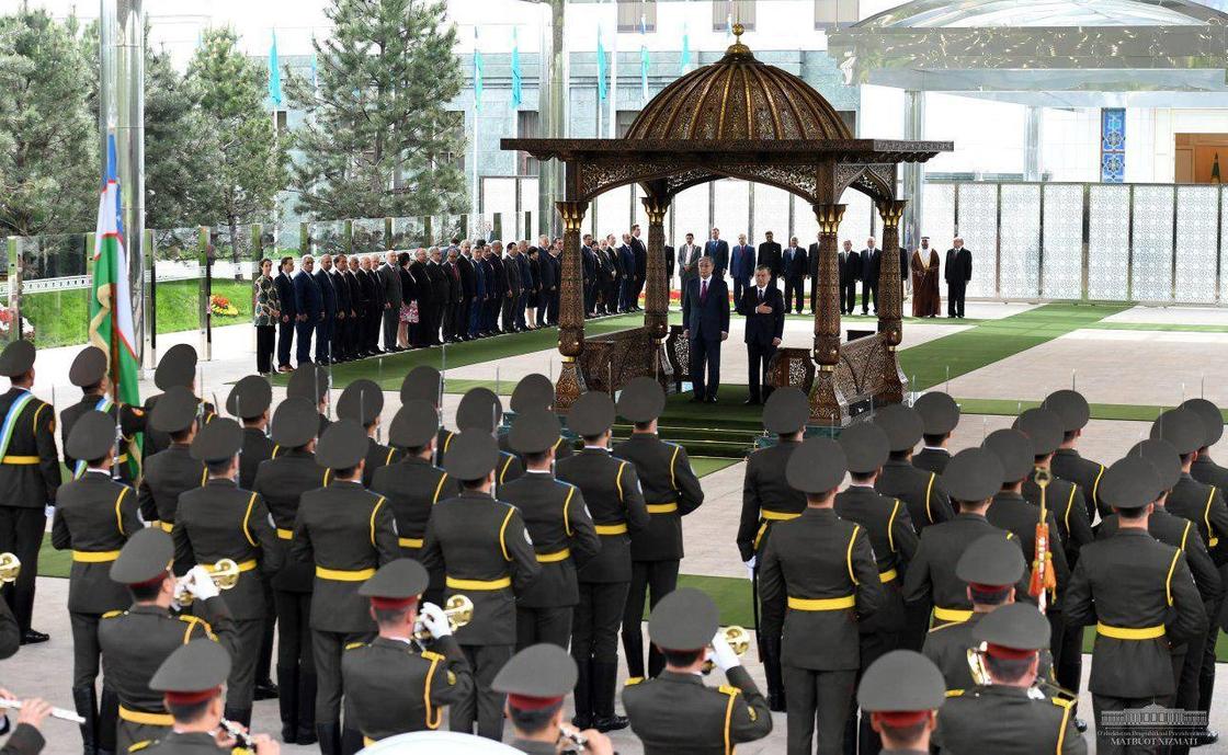 Ташкентте өткен Тоқаев пен Мирзиеевтің кездесуінің видеосы жарияланды Ташкентте өткен Тоқаев пен Мирзиеевтің кездесуінің видеосы жарияланды