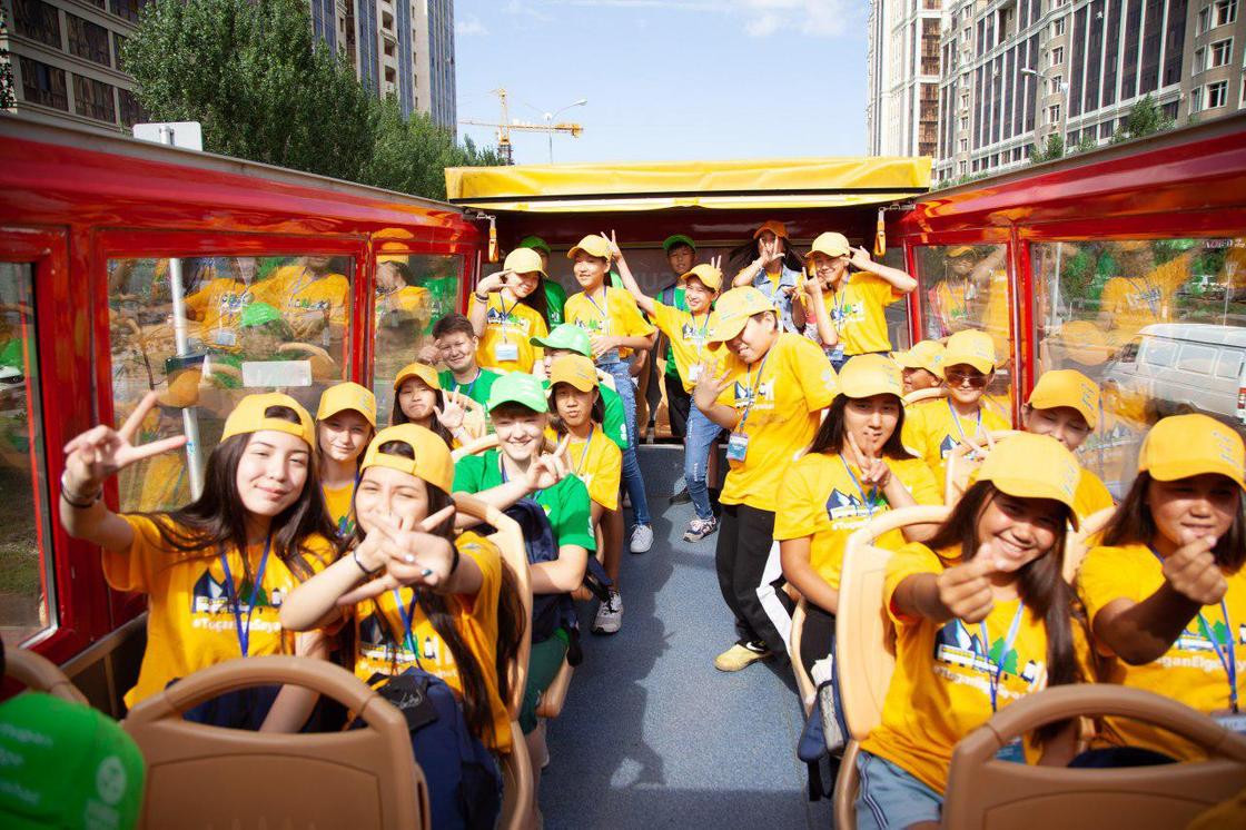 200 детей из Казахстана и соседних стран стали счастливыми обладателями путевок по всей стране