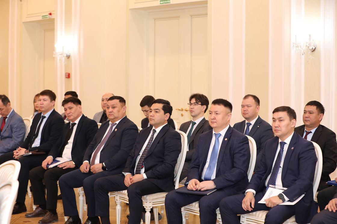 Участники форума в Мангистау