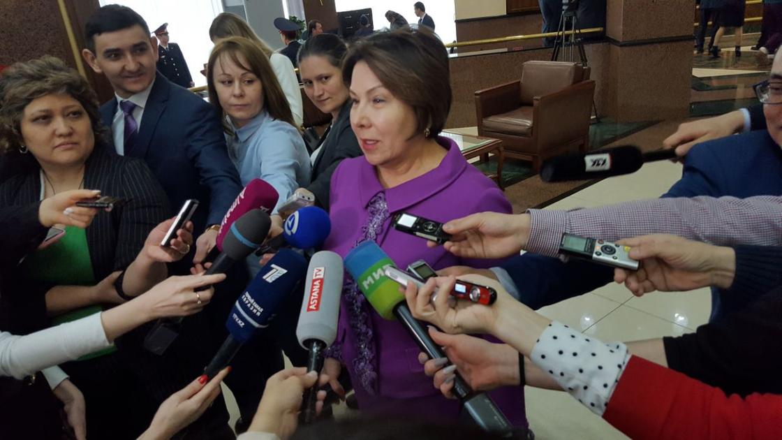 "Беспрецедентный случай": депутата возмутило количество получающих АСП в Казахстане