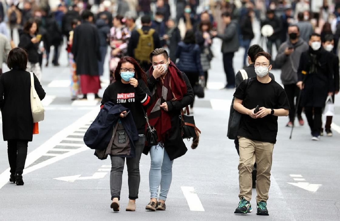 Число заразившихся коронавирусом вне Китая превысило 12 тысяч человек