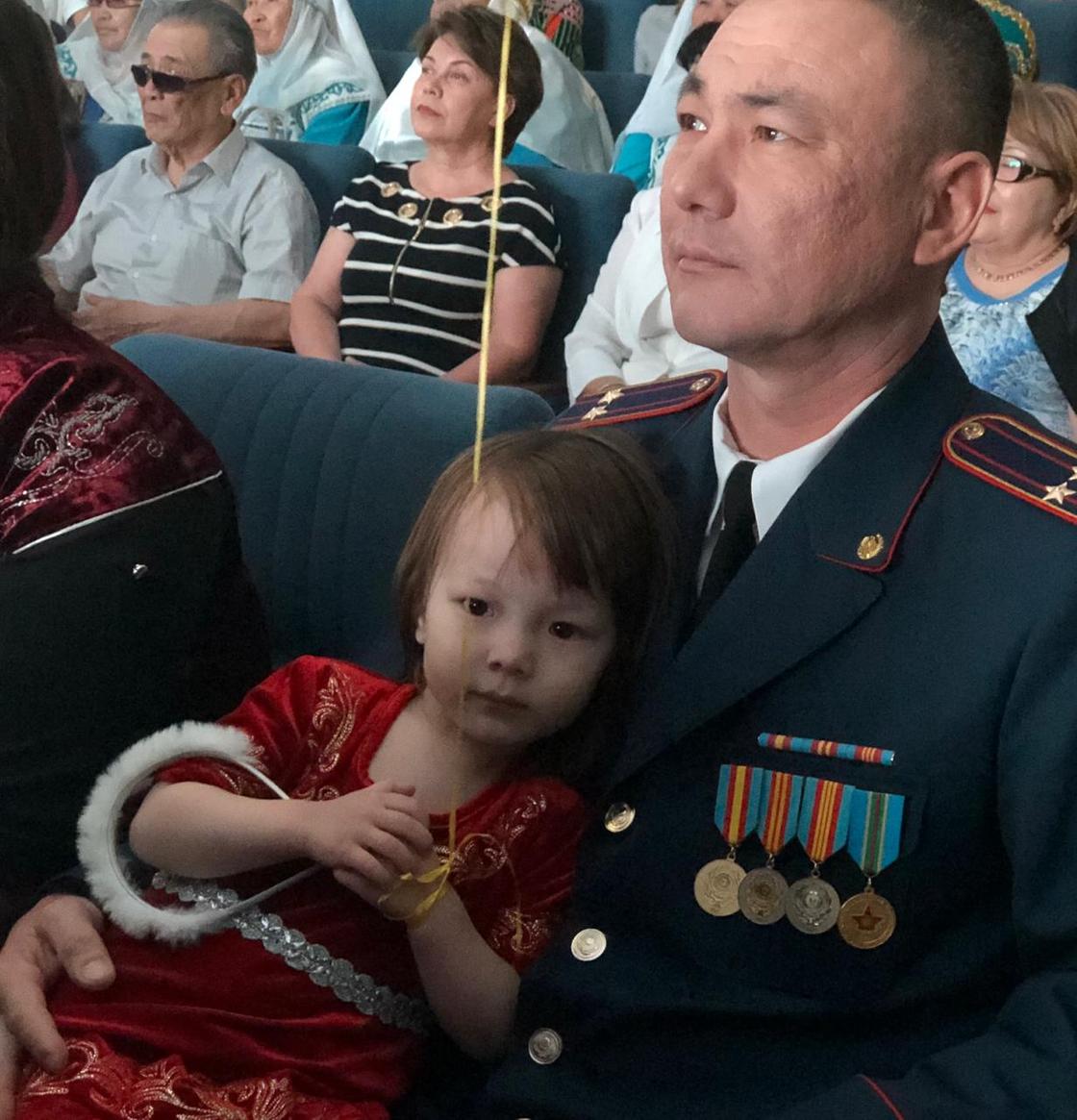Многодетная семья стала победителями конкурса «Мерейлі отбасы» в Уральске
