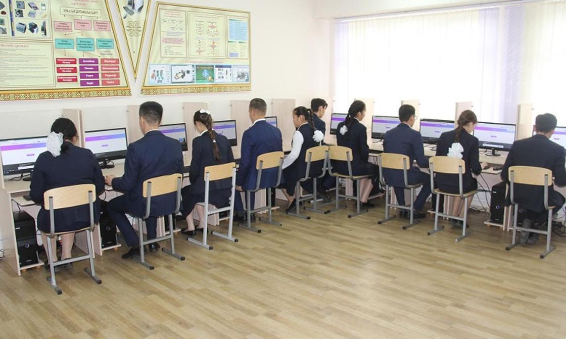 Более 6 тыс. учеников пройдут профориентационное тестирование до конца года в Алматы (фото)