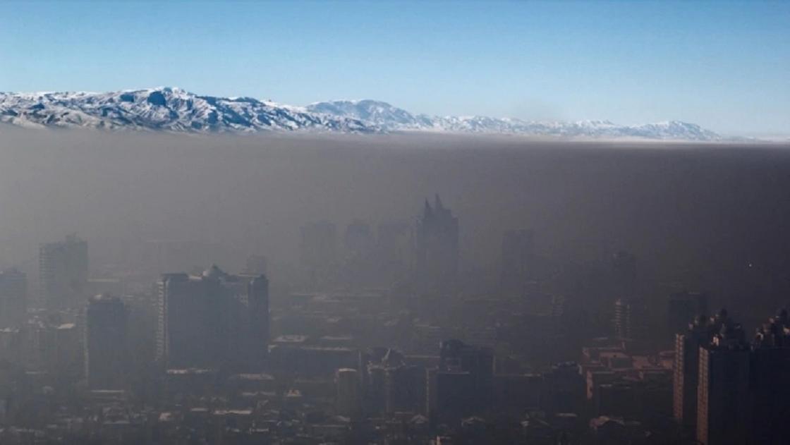 Алматинцы жалуются на сильный смог: о проблеме высказалась Аружан Саин