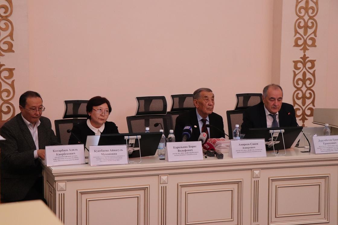 Алматинские врачи призвали казахстанцев не отказываться от вакцинации детей