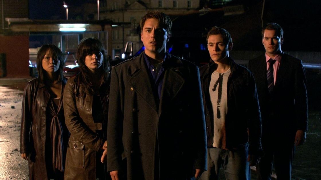 Лучшие мистические сериалы: топ-10 Лучшие мистические сериалы: топ-10