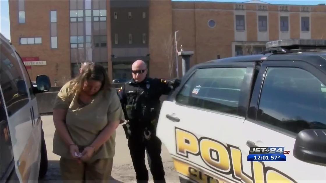 130-килограммовая девушка задушила бойфренда во время ссоры, сев ему на голову