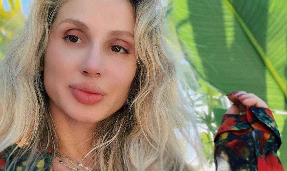 Светлана Лобода показала фото без ретуши после обвинений в пластике Светлана Лобода показала фото без ретуши после обвинений в пластике