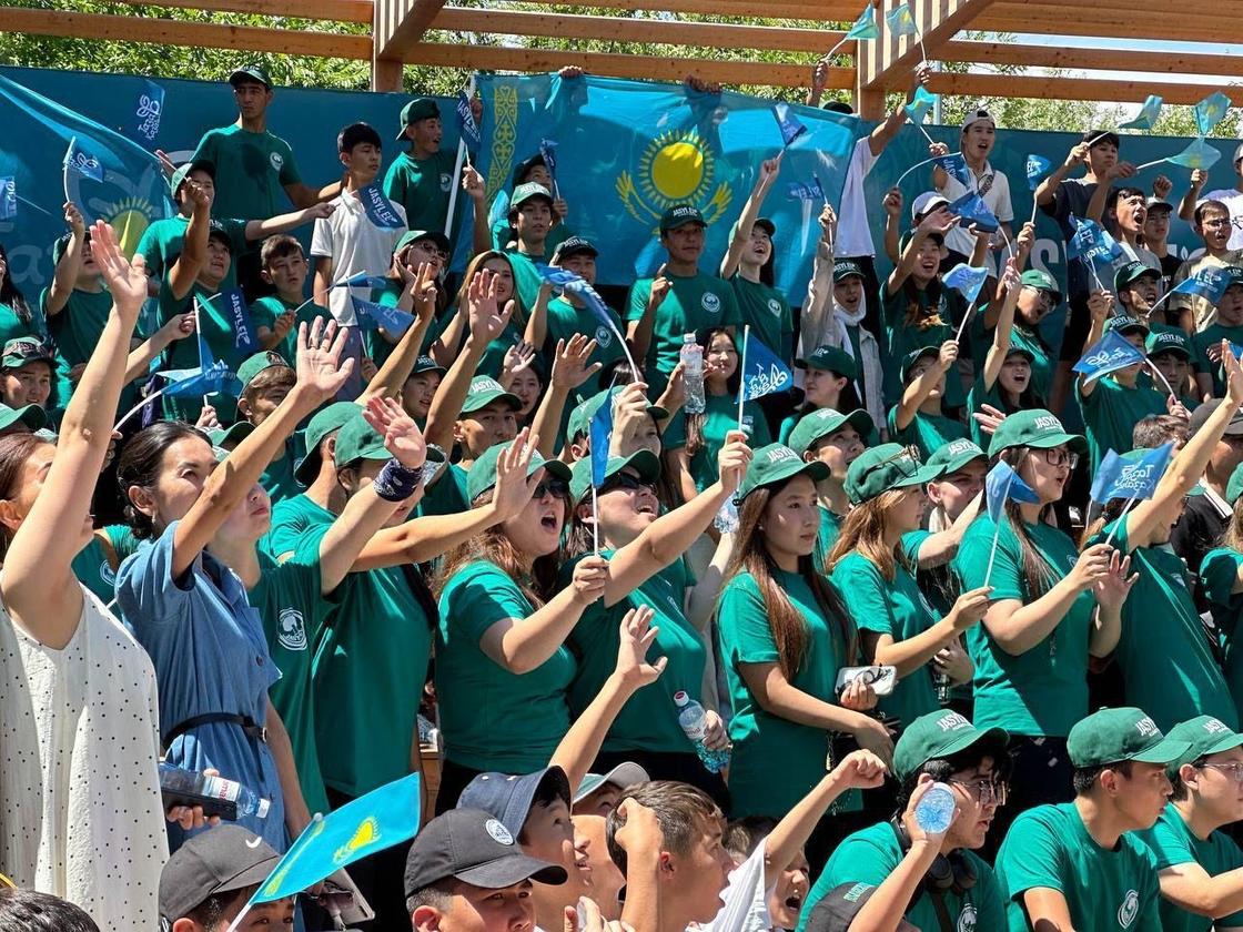 Работа с молодежью