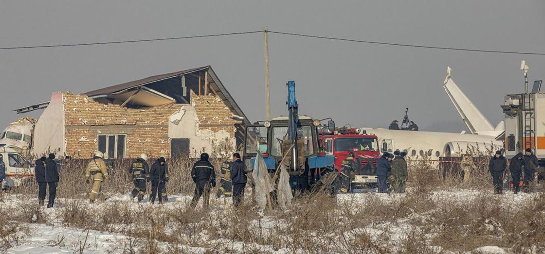 Крушение самолета в Алматы: открыт фонд помощи семьям погибших и пострадавших