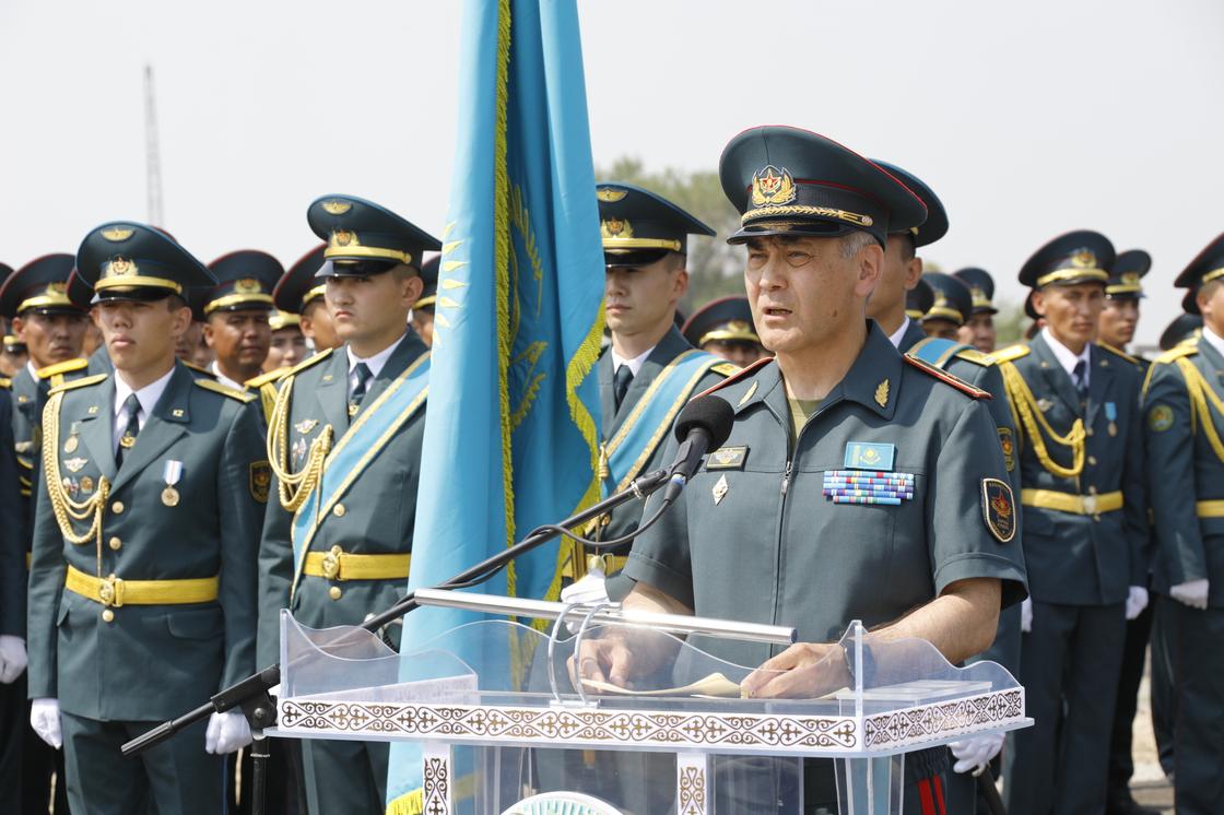 Нурлан Ермекбаеав: Военные возьмут шефство над семьями погибших летчиков