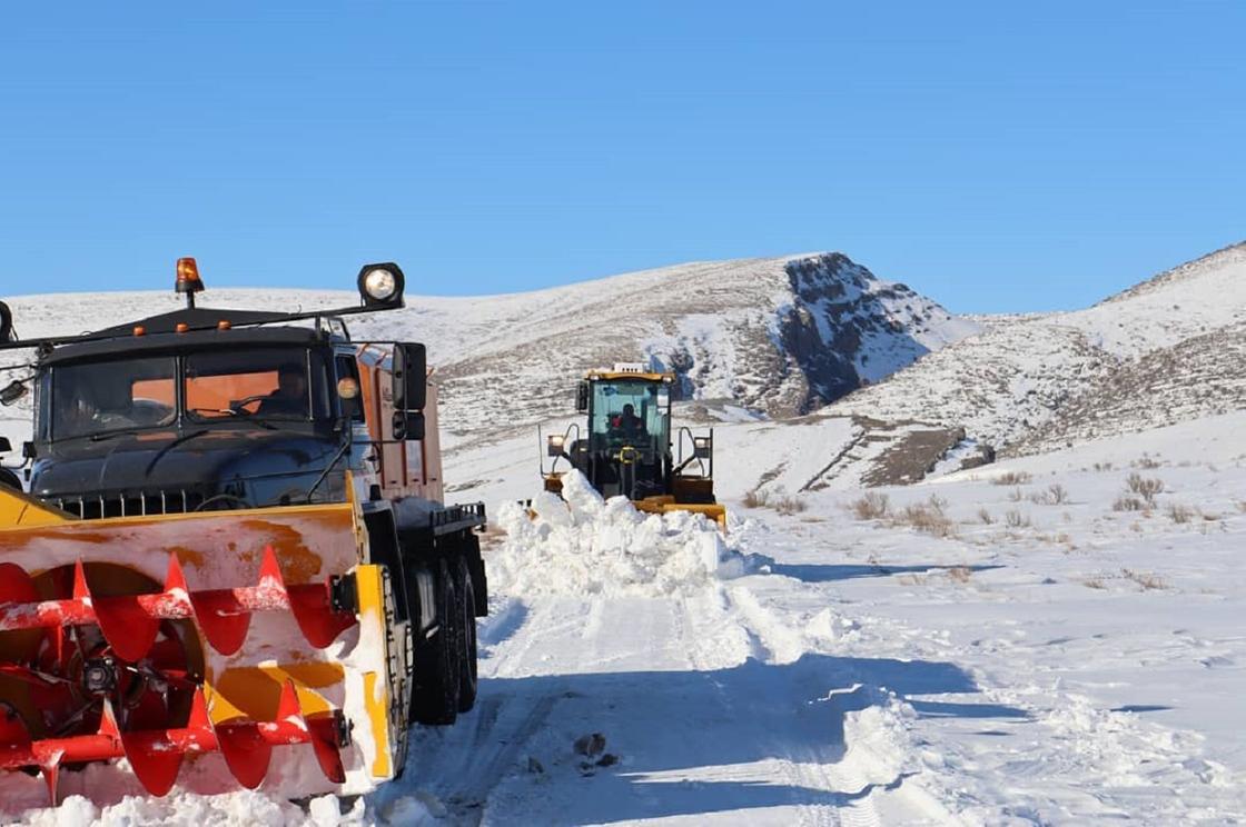 Очистка снега в Туркестанской области