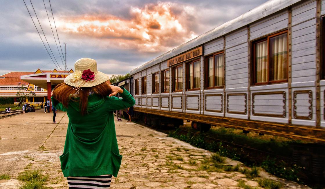 Казахстанец ищет девушку, которую увидел в поезде 20 лет назад