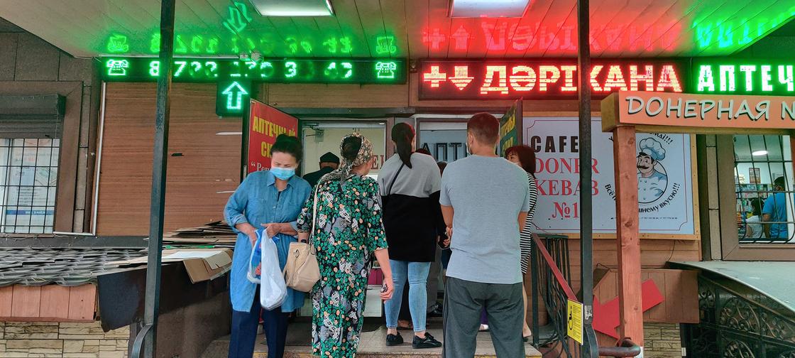 Какие лекарства будут бесплатно выдавать казахстанцам, больным коронавирусом