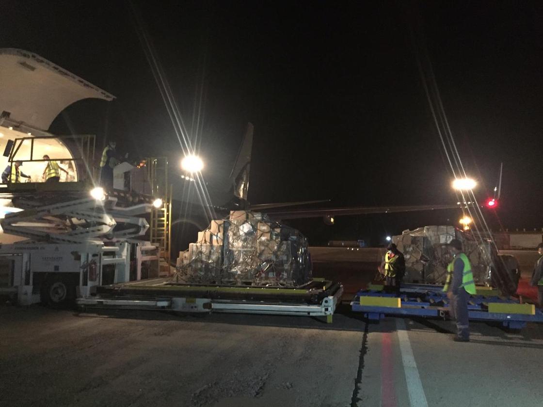 Семнадцать тонн лекарств доставили в Караганду