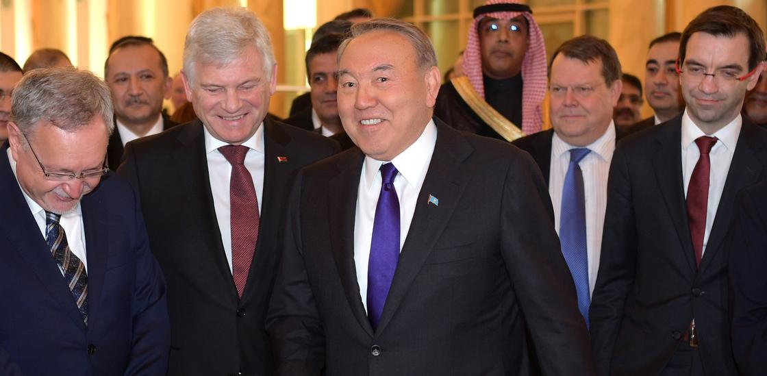Назарбаев о погоде в Астане: Надо было тогда в Шымкент ехать