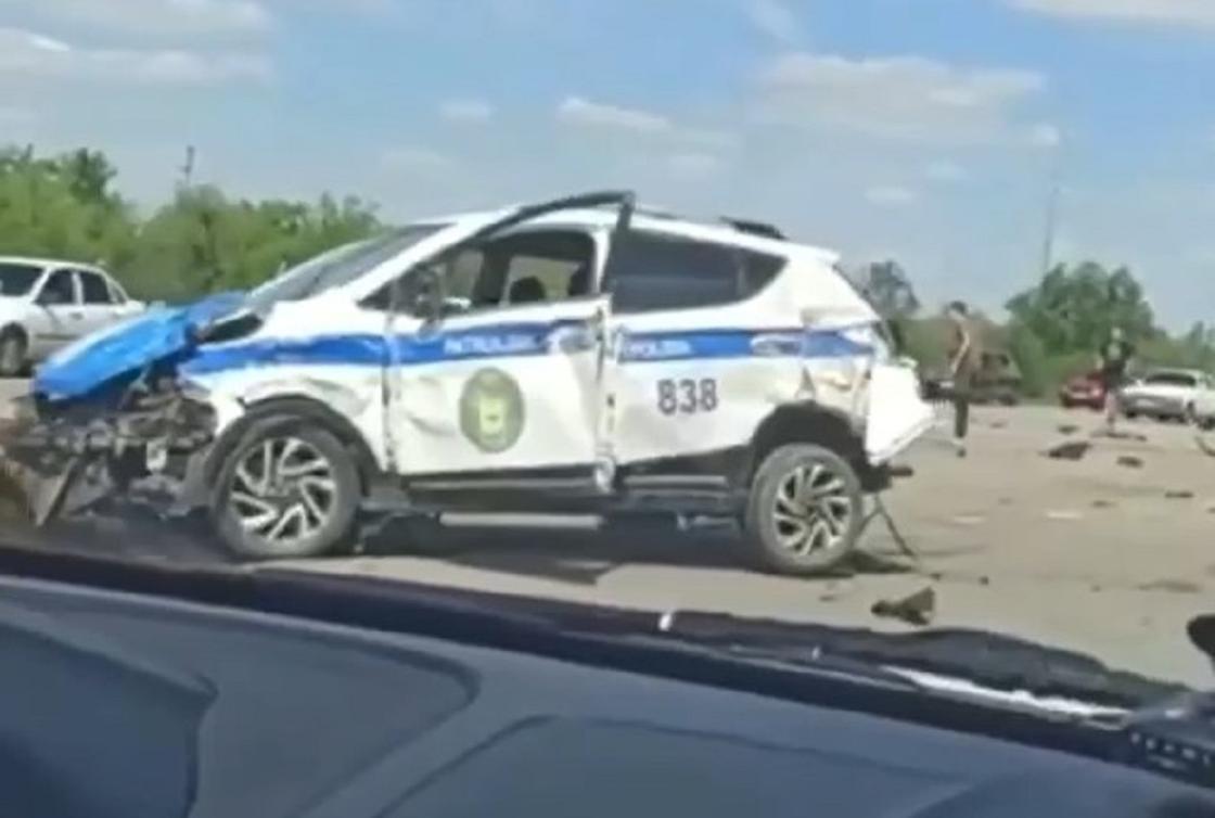 Видео смертельного ДТП в Костанайской области с участием полицейского авто появилось в Сети