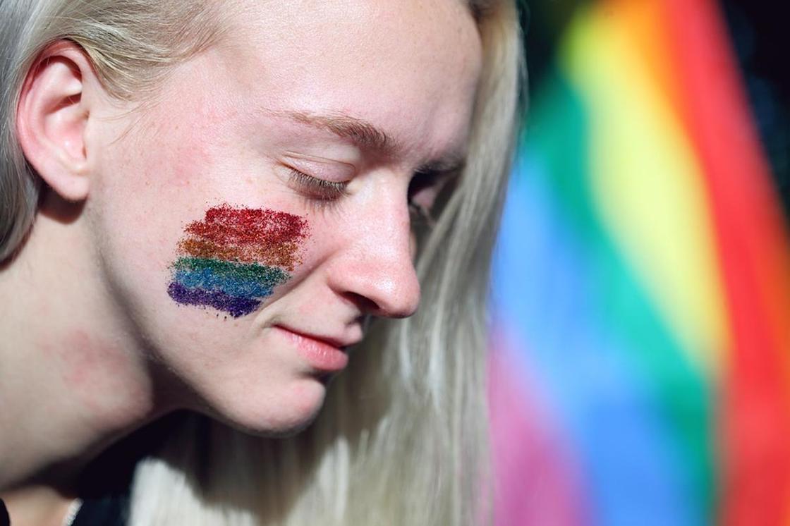 Что такое ЛГБТ, флаг ЛГБТ и борьба за права