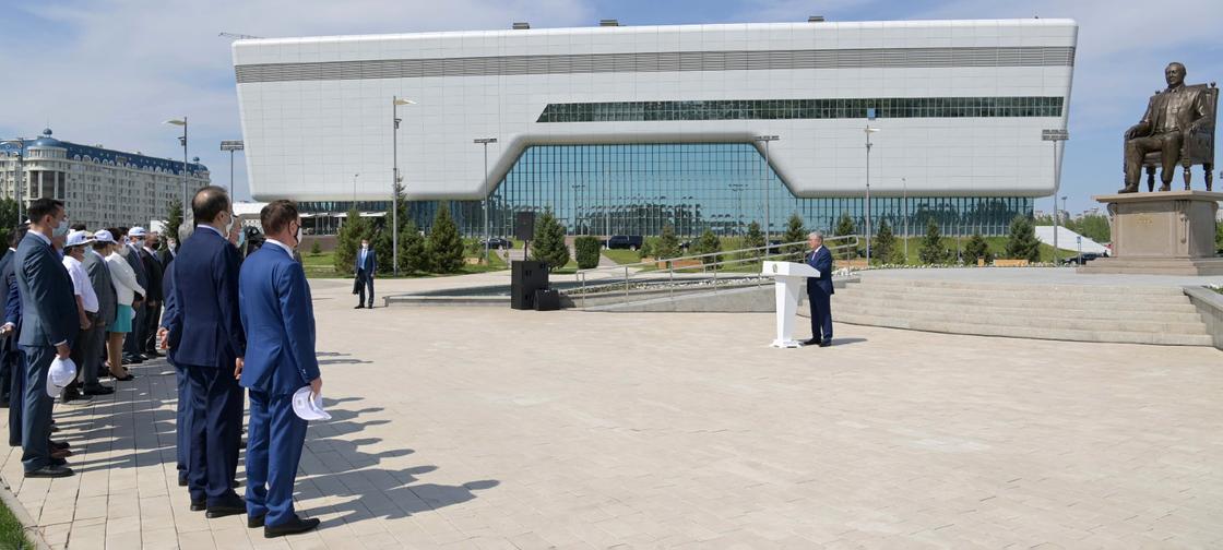 Церемония открытия памятника Нурсултану Назарбаеву