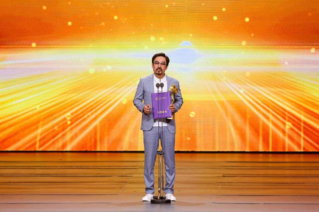 актер Бақыт Қажыбаев