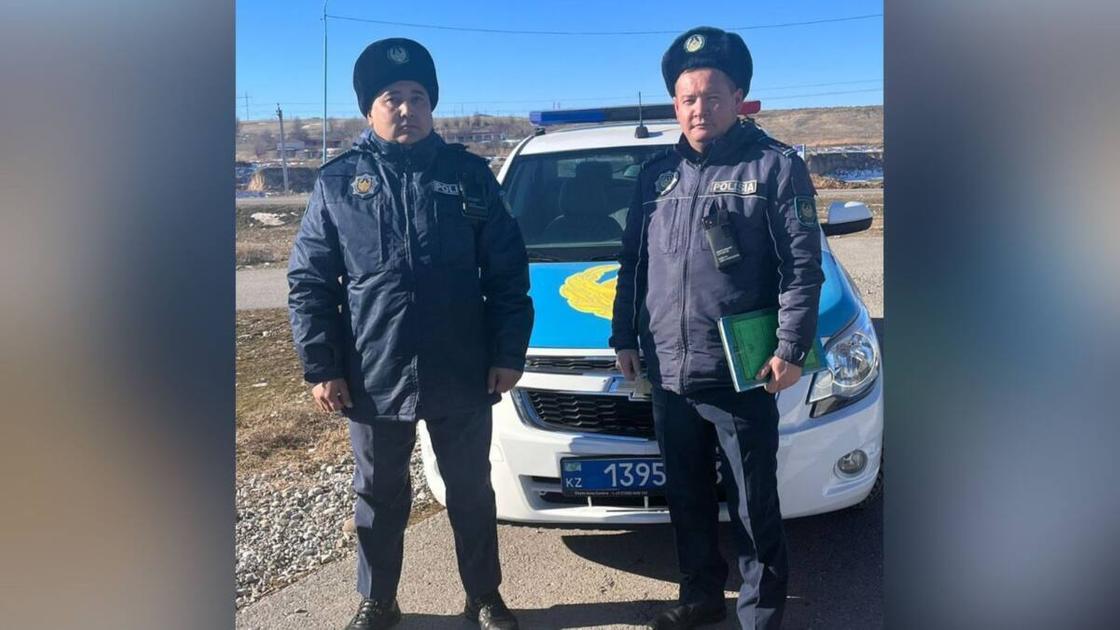 Полицейские