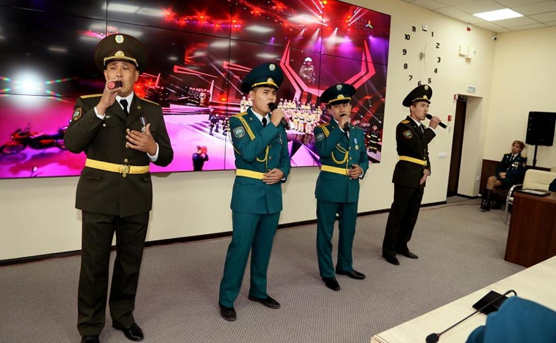 Сотрудники ДЧС Алматы спасли 916 человек в этом году Сотрудники ДЧС Алматы спасли 916 человек в этом году
