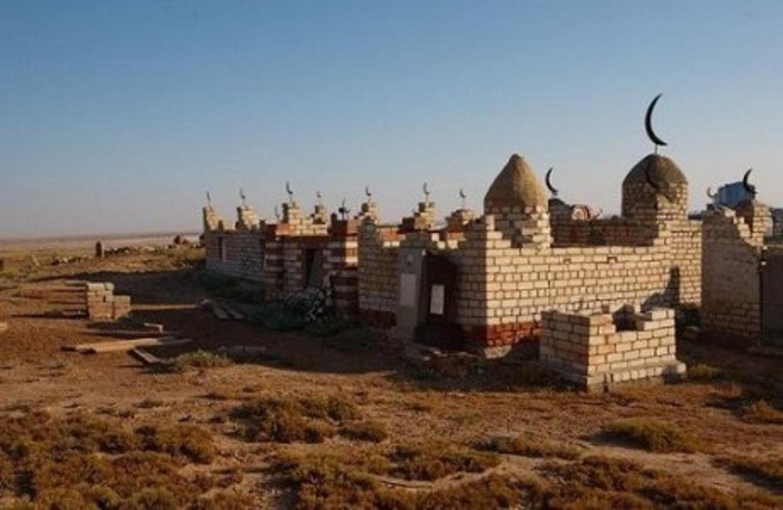 Мазарки кладбище Казахстан