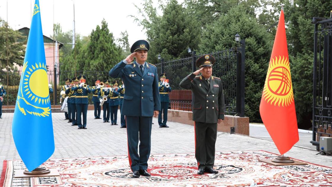Встреча министров обороны Казахстана и Кыргызстана
