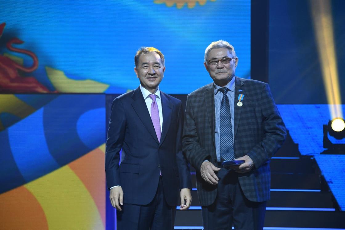 Вручение наград в Алматы