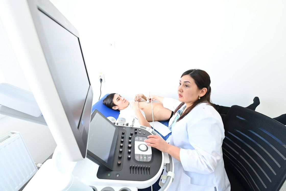 Аурухана қызметкері