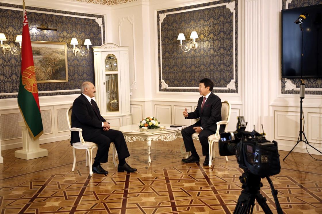 Александр Лукашенко в преддверии официального визита в Казахстан дал интервью Агентству «Хабар»