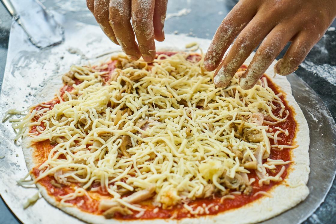 Пицца с курицей: ингредиенты, рецепт с фото Пицца с курицей: ингредиенты, рецепт с фото